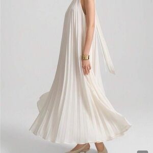 Elegant Off White Pleated Halter Maxi Dress